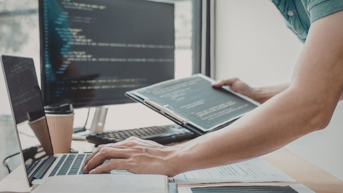 Engenharia de Hardware para Alta Performance A Distinção Crítica entre Workstations e PCs Gamers